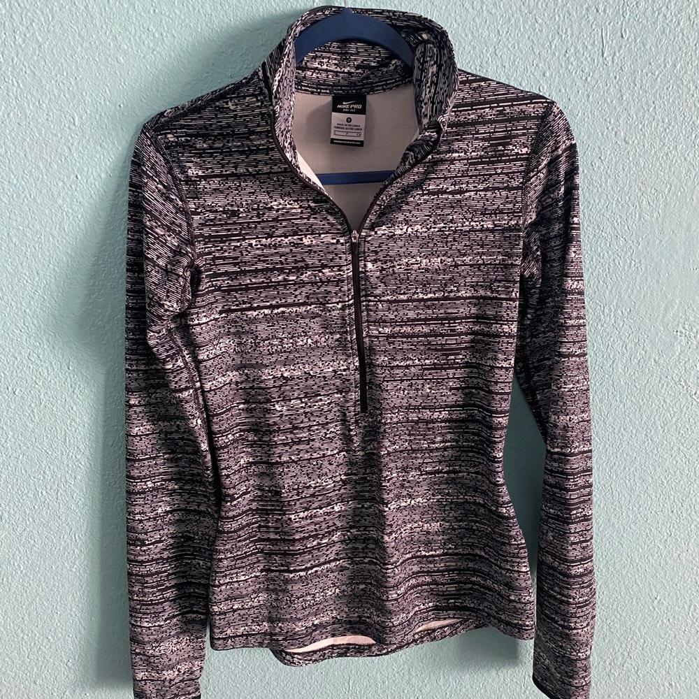 Women’s NIKE PRO Dri-fit  half-zip sweater Sz S